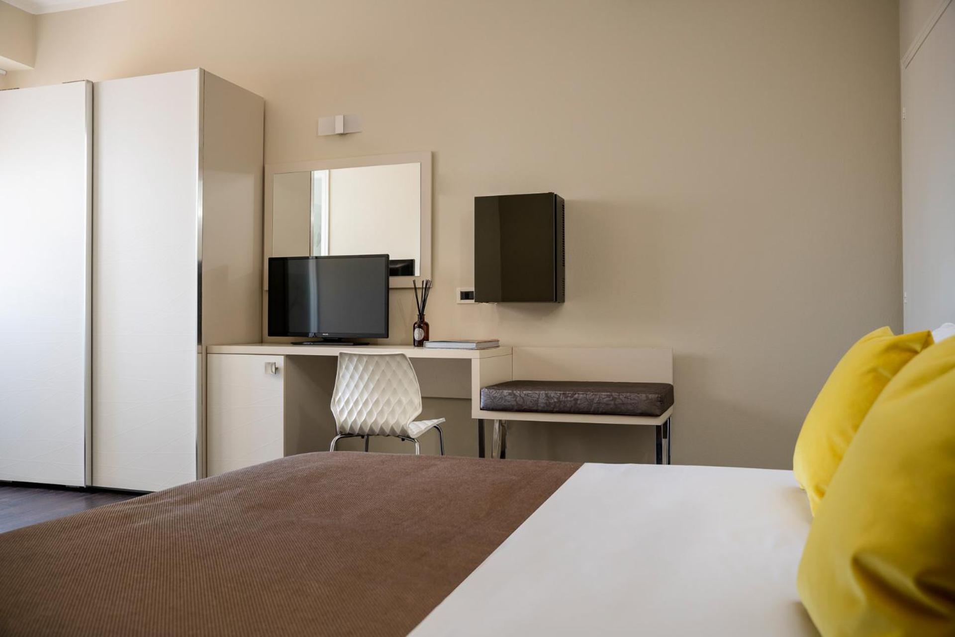Hotel Lalla Beauty & Relax 체제나티코 외부 사진