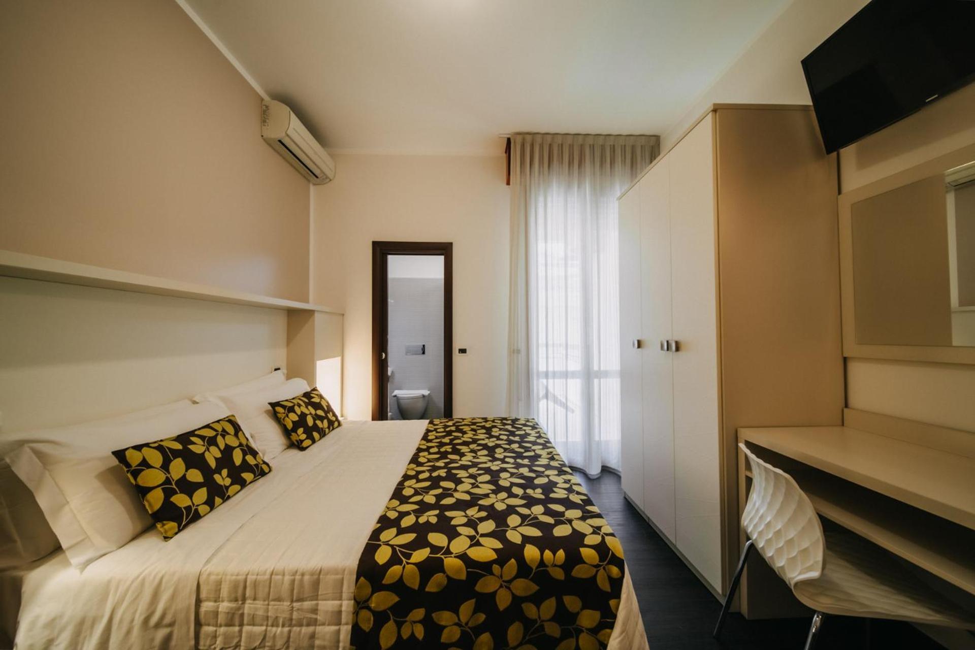 Hotel Lalla Beauty & Relax 체제나티코 외부 사진