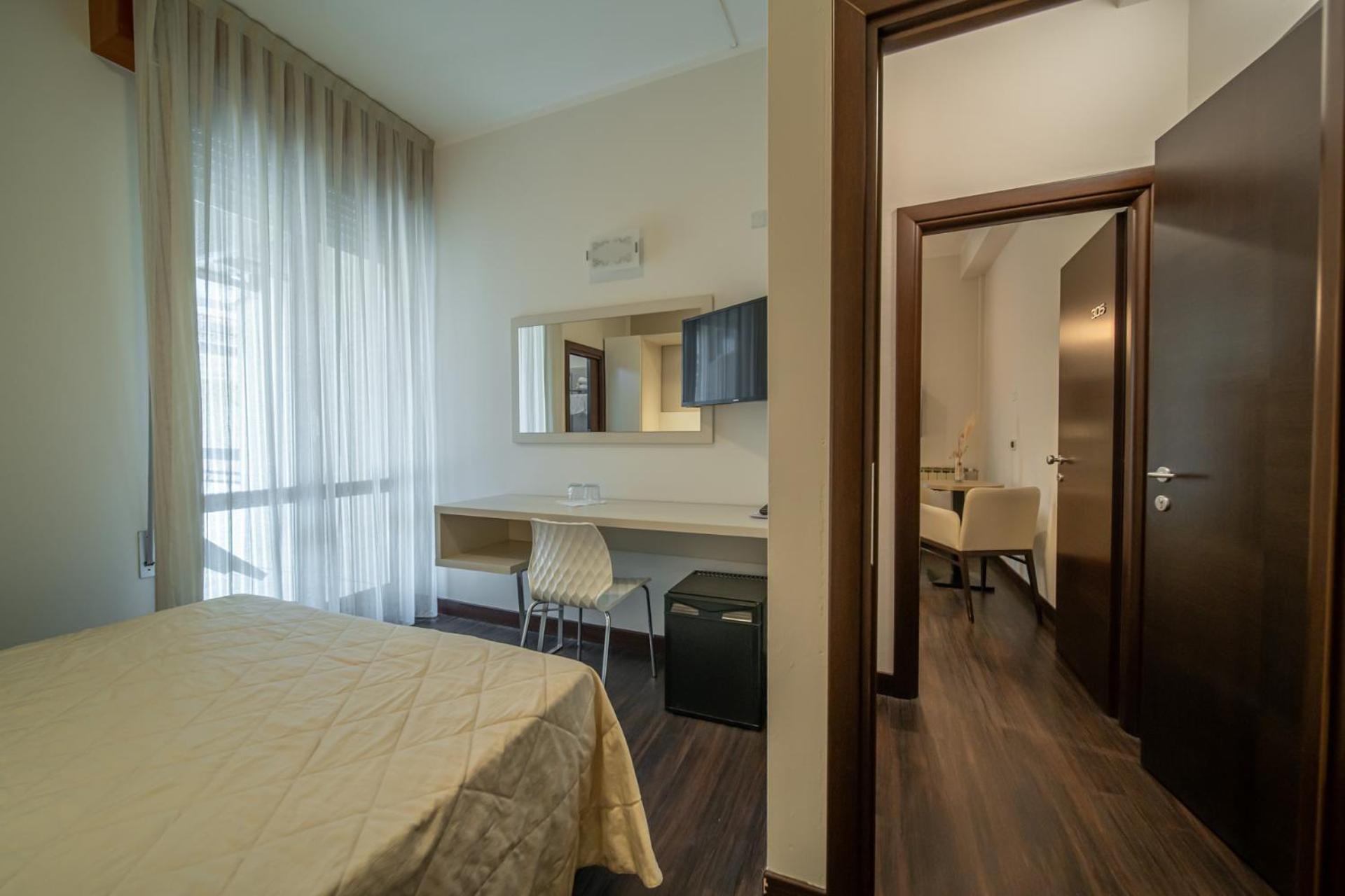 Hotel Lalla Beauty & Relax 체제나티코 외부 사진