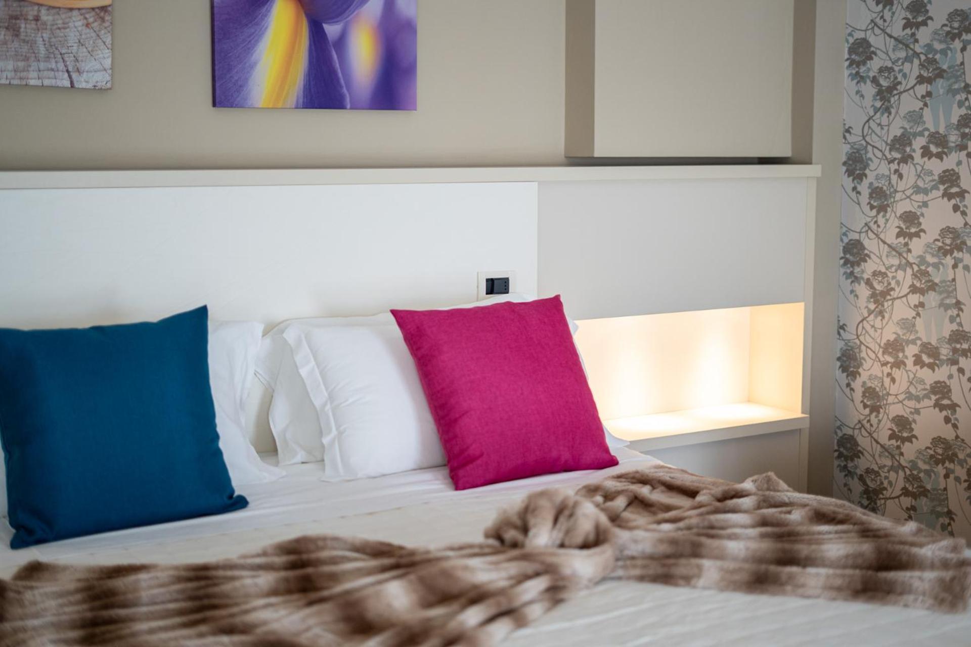 Hotel Lalla Beauty & Relax 체제나티코 외부 사진