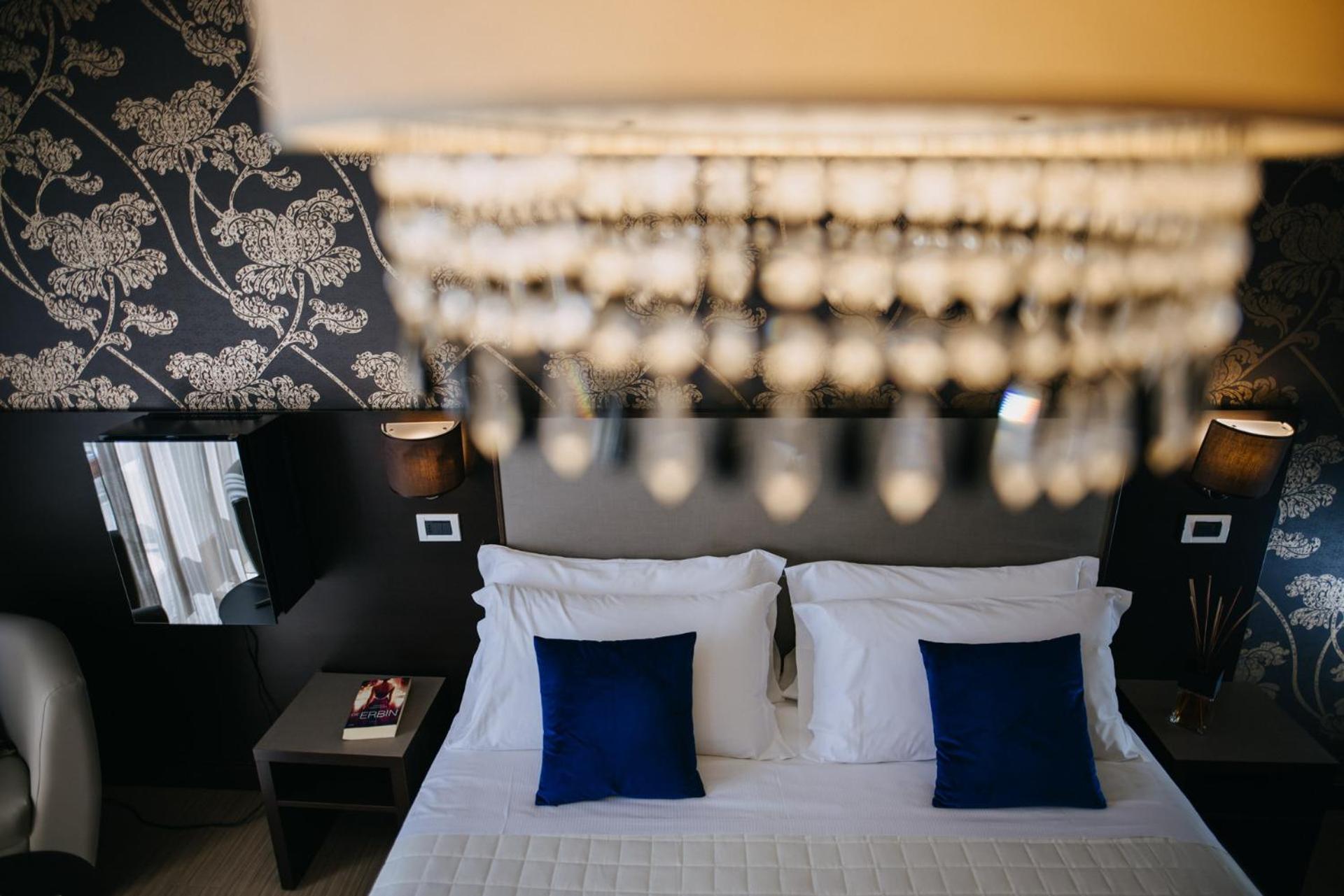 Hotel Lalla Beauty & Relax 체제나티코 외부 사진