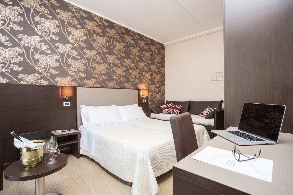 Hotel Lalla Beauty & Relax 체제나티코 외부 사진